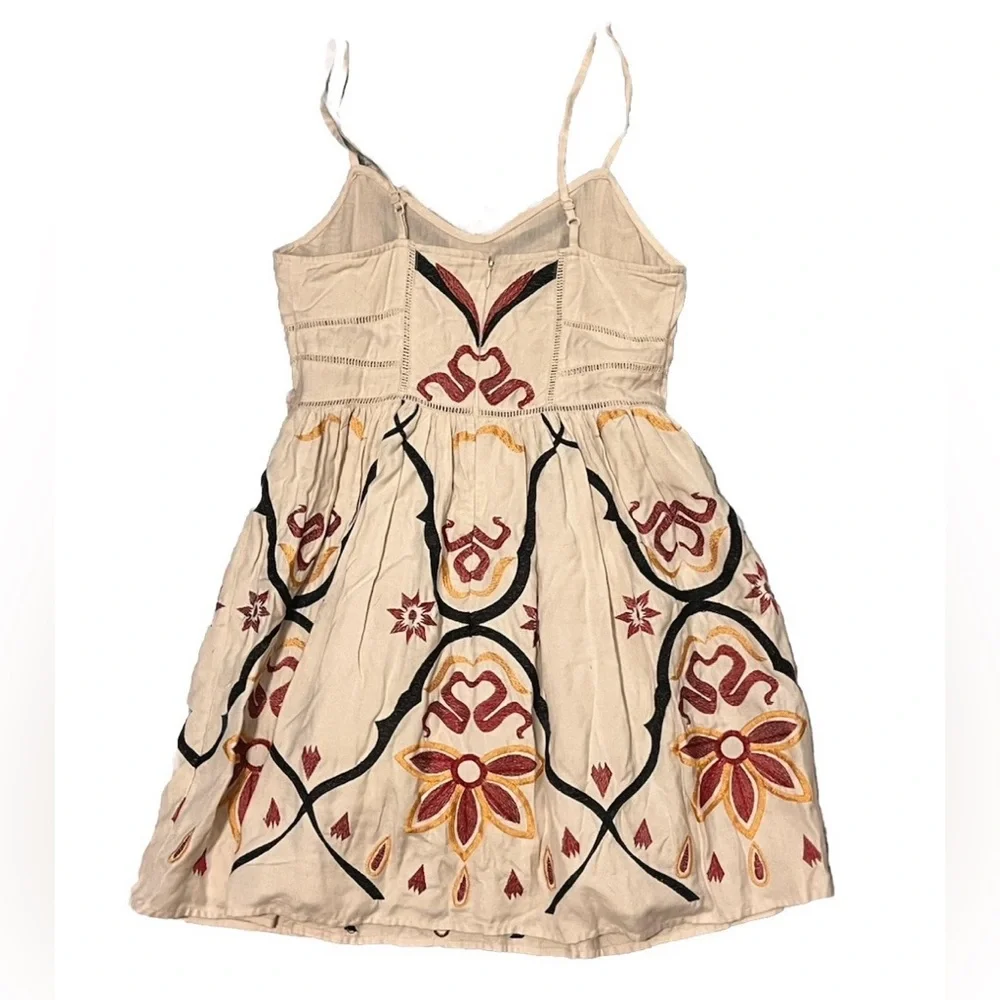 Free People White and Pink Embroidered Mini Dress EUC - Picture 12 of 14